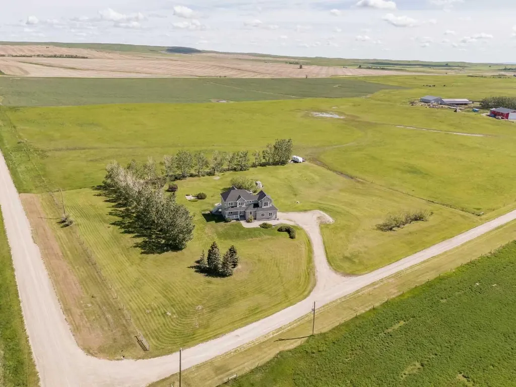 185043A Range Road 235 Rural Vulcan County AB T0L 2B0