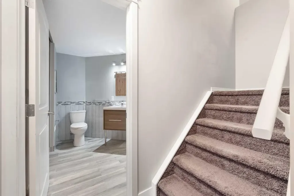 220 Walden Heights SE Calgary AB T2X 0V7