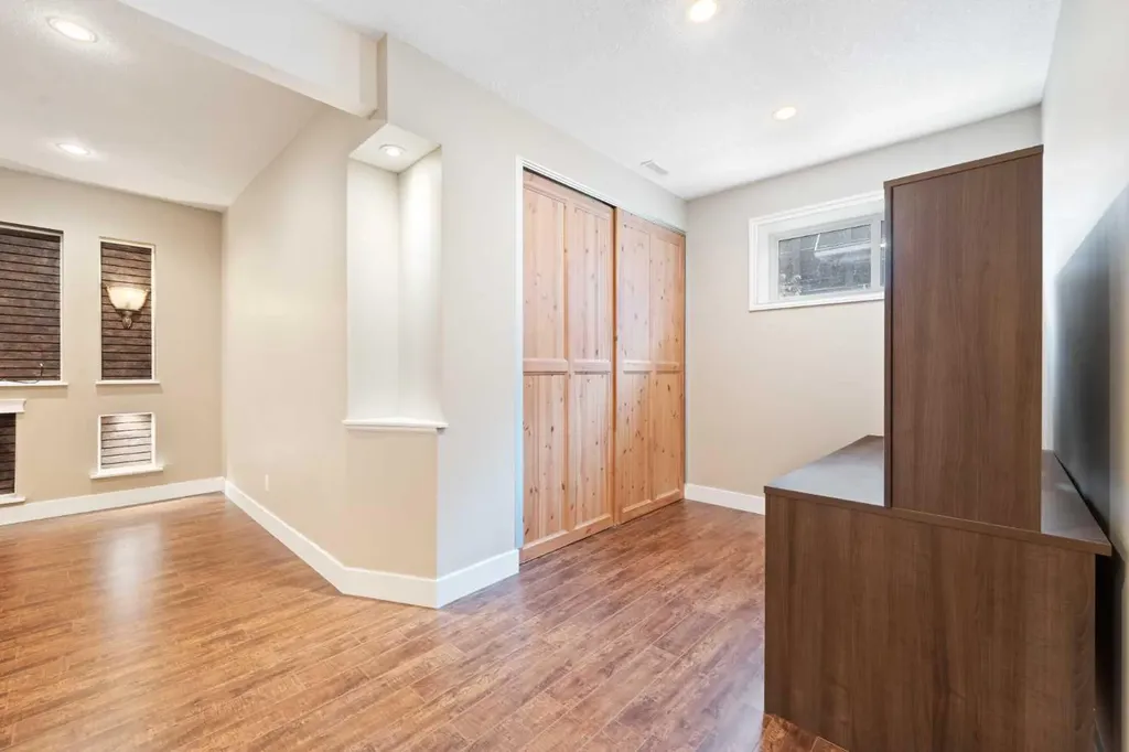 220 Walden Heights SE Calgary AB T2X 0V7