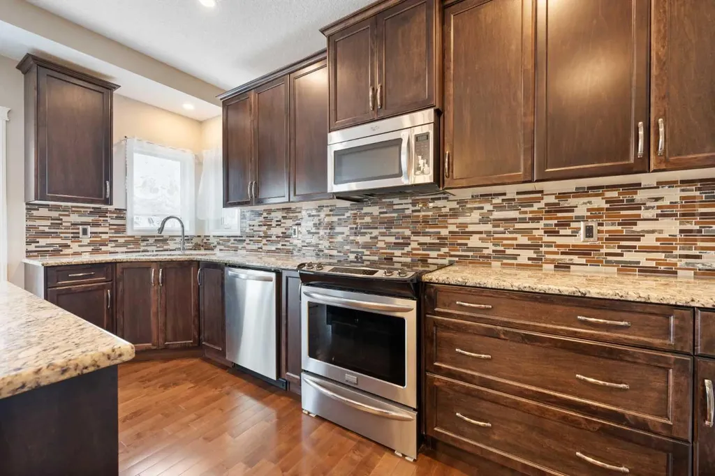 220 Walden Heights SE Calgary AB T2X 0V7