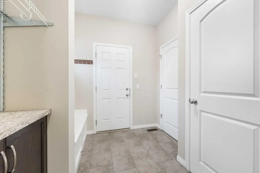 220 Walden Heights SE Calgary AB T2X 0V7