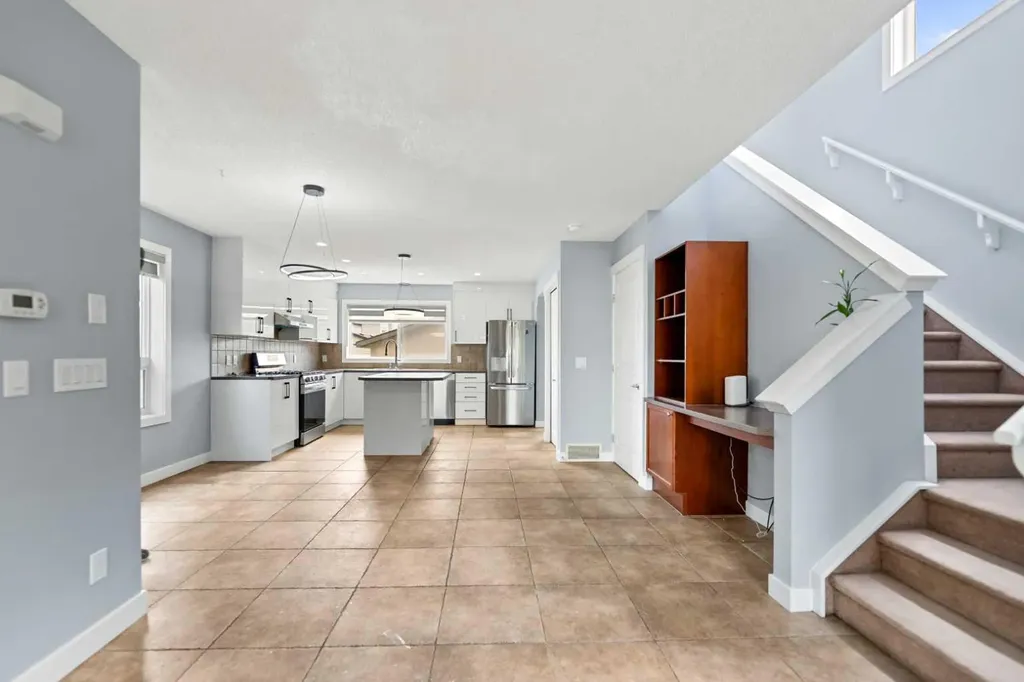 11 Saddlebrook Gardens NE Calgary AB T3J 5M7