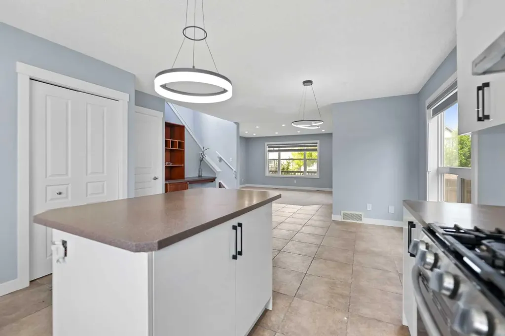 11 Saddlebrook Gardens NE Calgary AB T3J 5M7