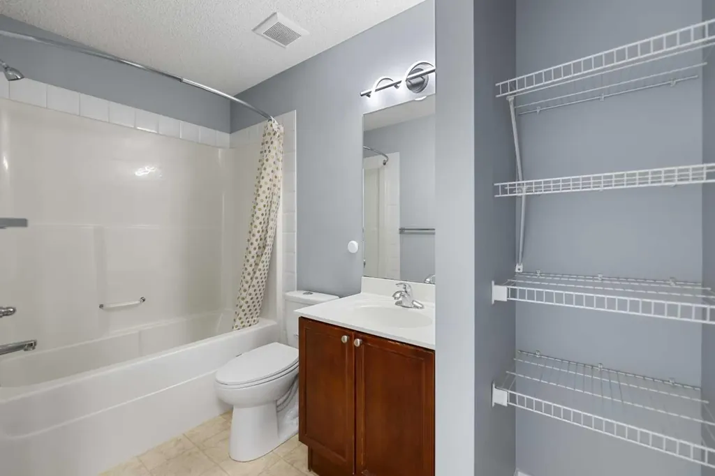11 Saddlebrook Gardens NE Calgary AB T3J 5M7