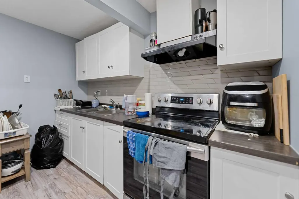 11 Saddlebrook Gardens NE Calgary AB T3J 5M7