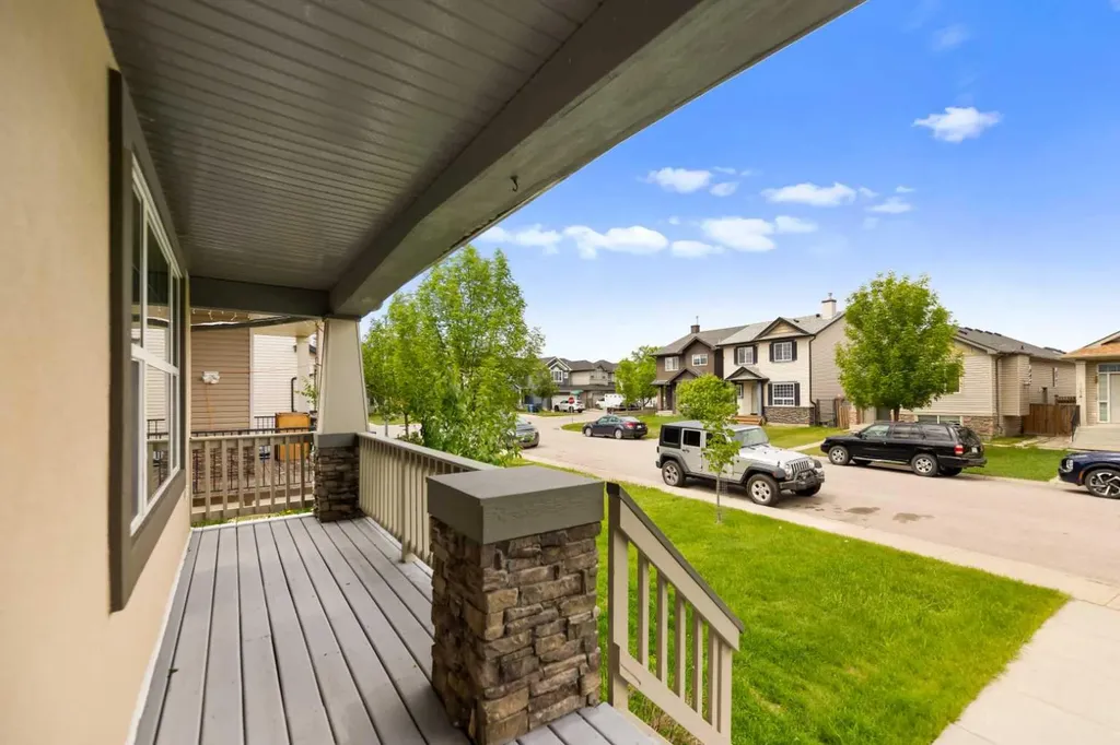11 Saddlebrook Gardens NE Calgary AB T3J 5M7