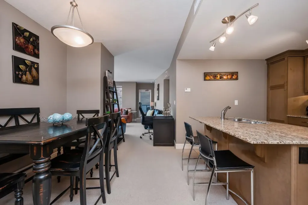 910 5 Avenue SW Calgary AB T2P 0C3