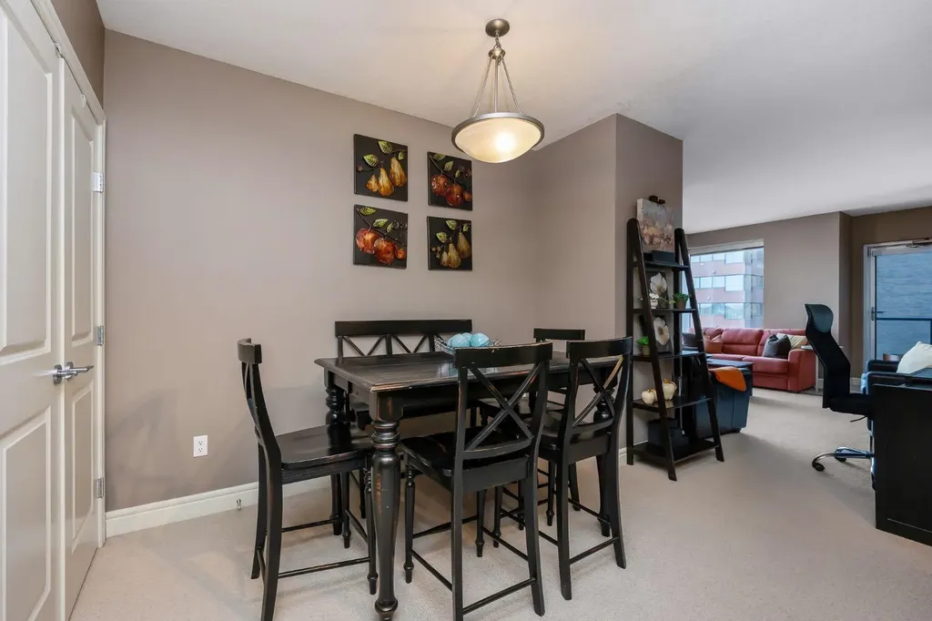 910 5 Avenue SW Calgary AB T2P 0C3