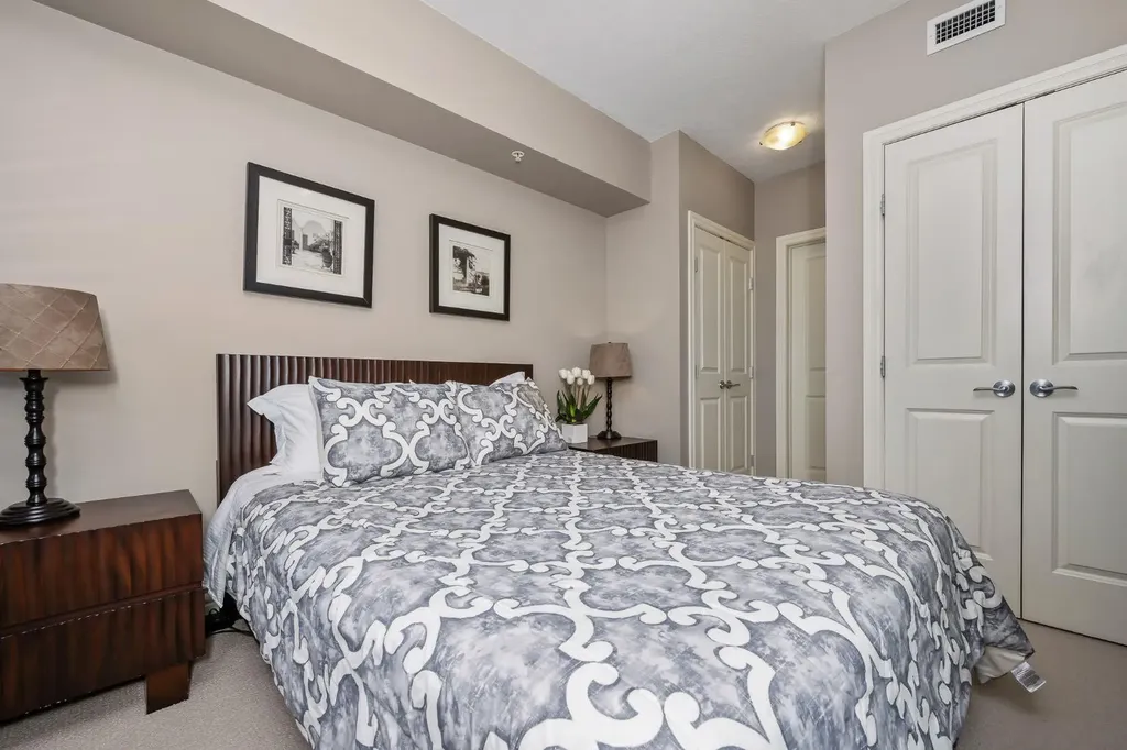 910 5 Avenue SW Calgary AB T2P 0C3