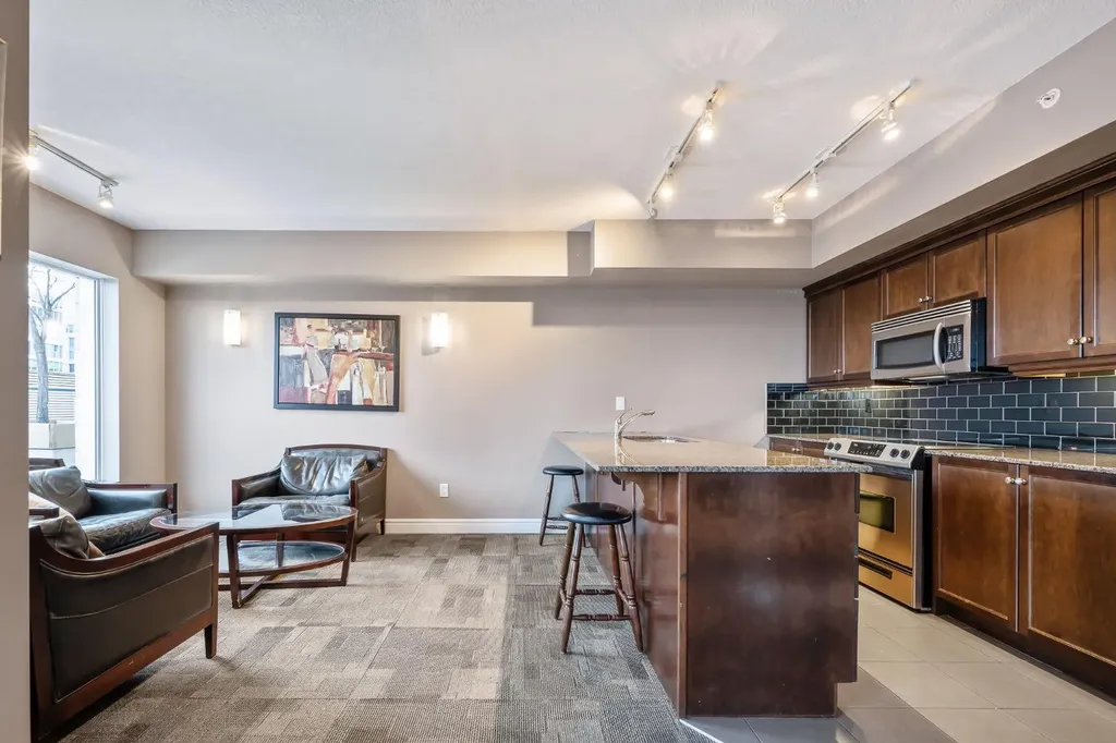 910 5 Avenue SW Calgary AB T2P 0C3