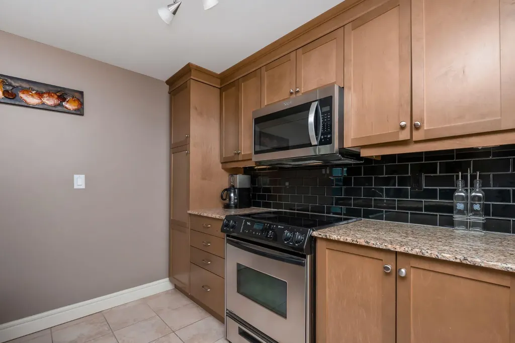 910 5 Avenue SW Calgary AB T2P 0C3