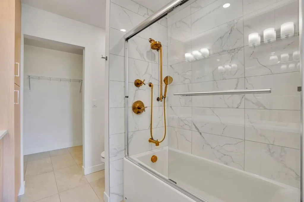 50 Sage Hill Walk NW Calgary AB T3R2E8