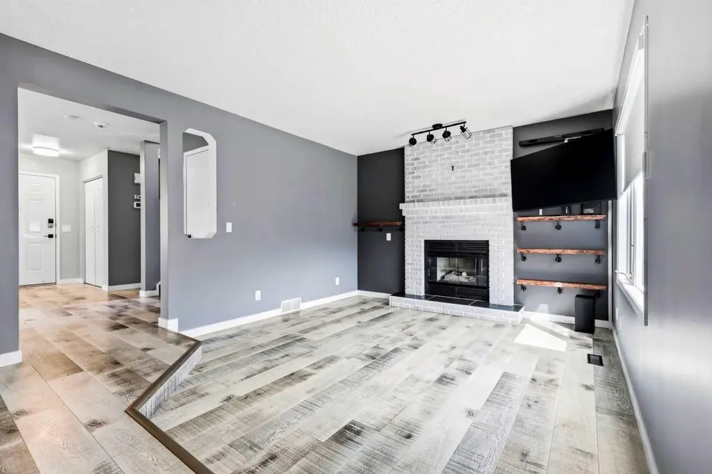 212 Harvest Wood Way NE Calgary AB T3K 3X7