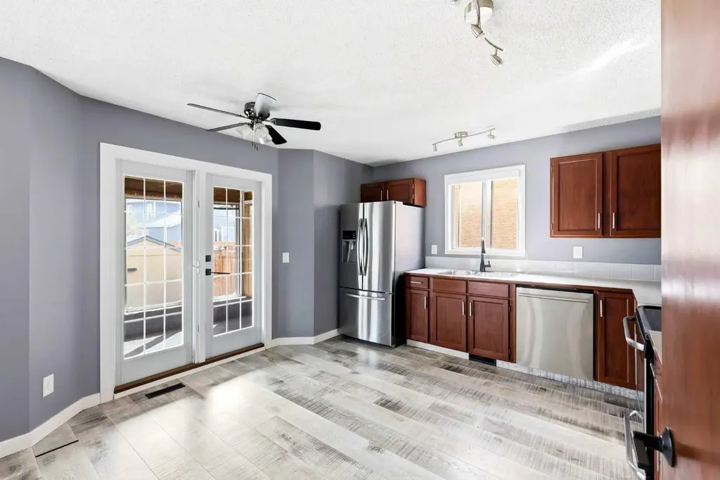 212 Harvest Wood Way NE Calgary AB T3K 3X7
