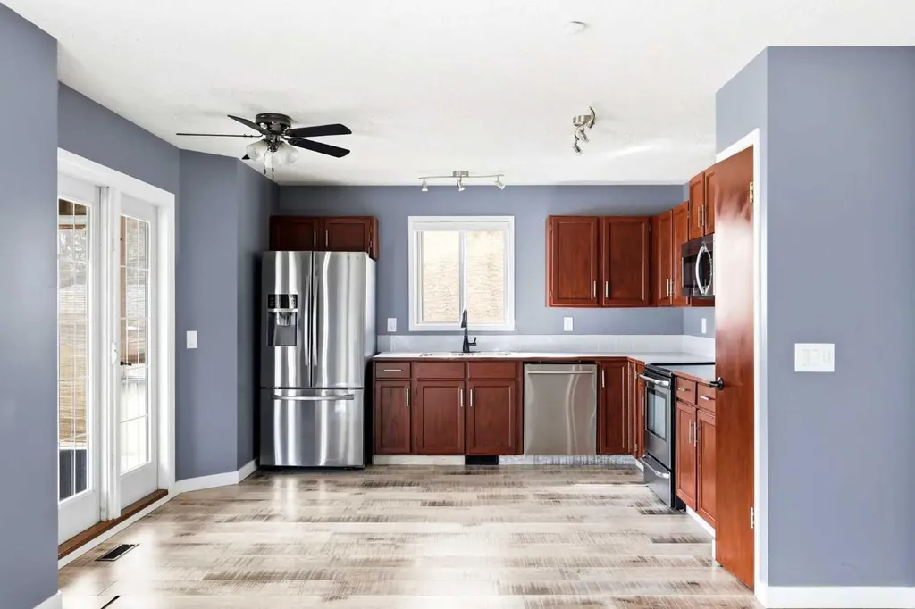 212 Harvest Wood Way NE Calgary AB T3K 3X7
