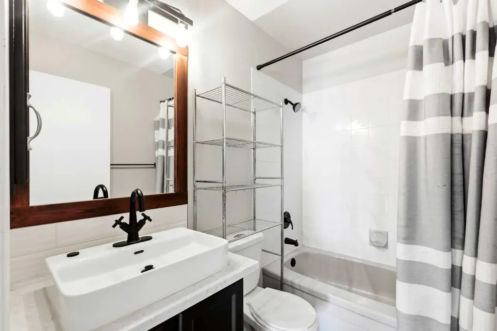 212 Harvest Wood Way NE Calgary AB T3K 3X7