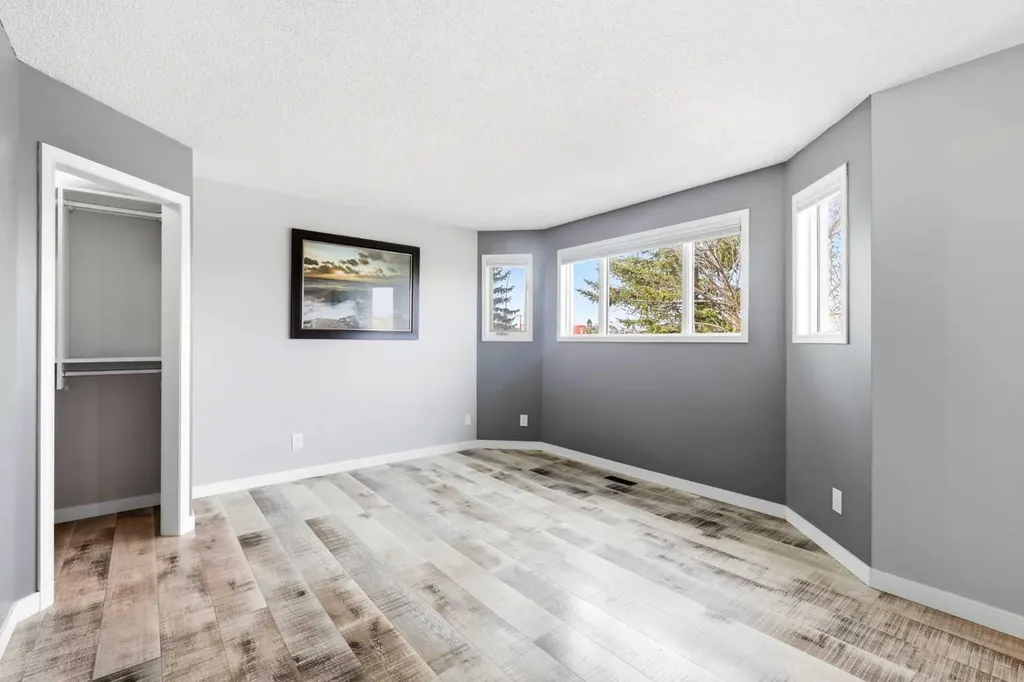 212 Harvest Wood Way NE Calgary AB T3K 3X7