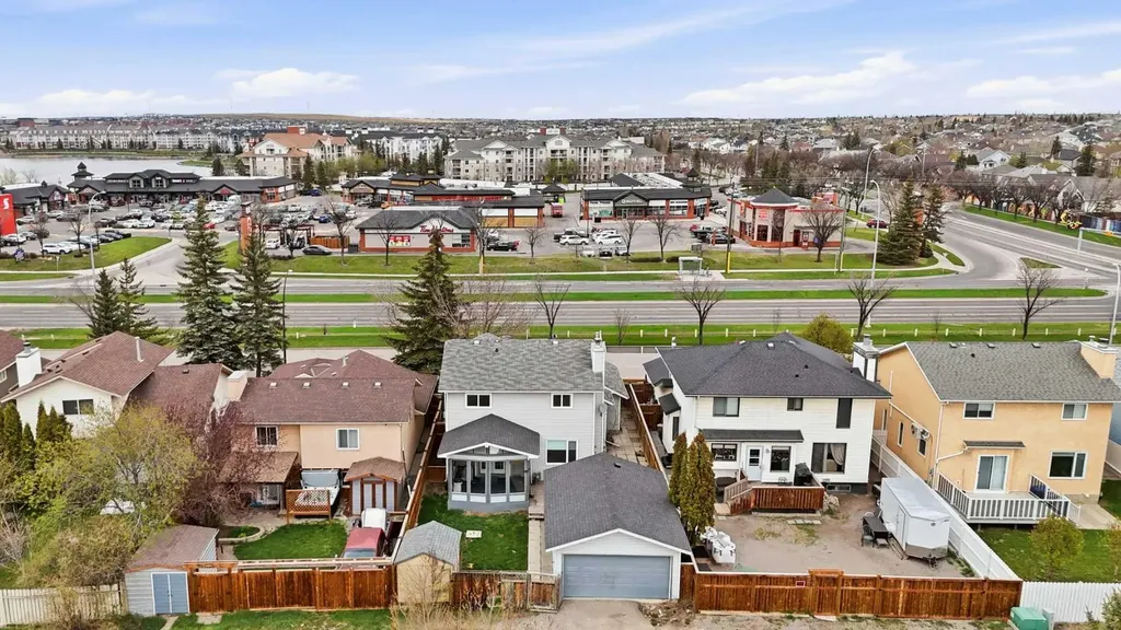 212 Harvest Wood Way NE Calgary AB T3K 3X7