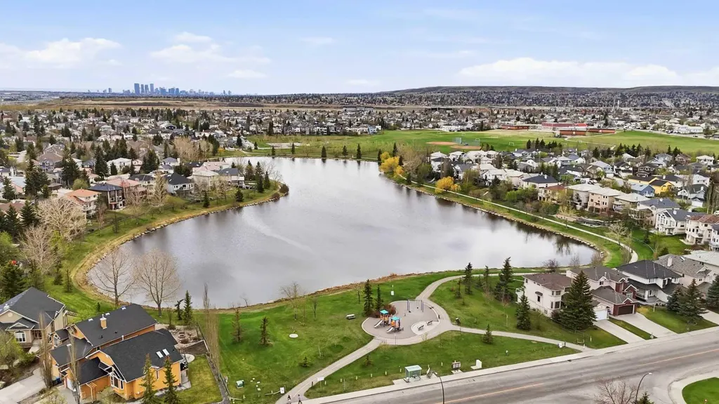 212 Harvest Wood Way NE Calgary AB T3K 3X7
