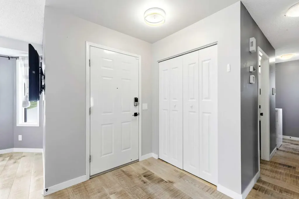 212 Harvest Wood Way NE Calgary AB T3K 3X7
