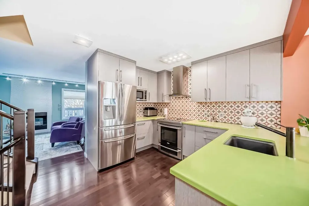 402 Citadel Heights NW Calgary AB T3G 4A1