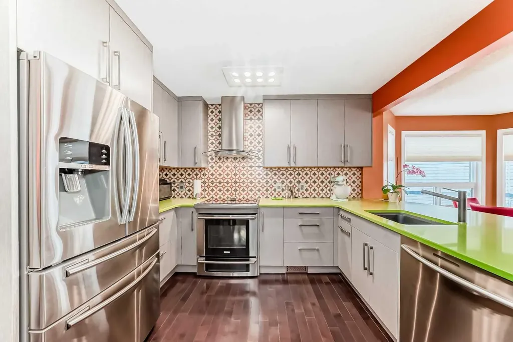 402 Citadel Heights NW Calgary AB T3G 4A1