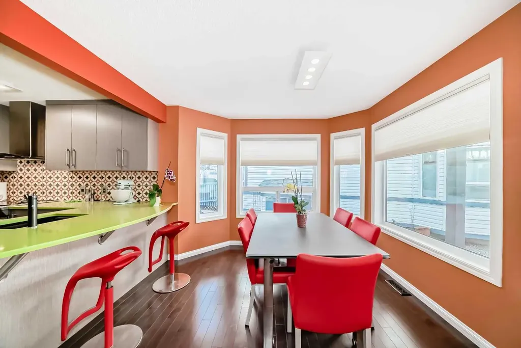 402 Citadel Heights NW Calgary AB T3G 4A1