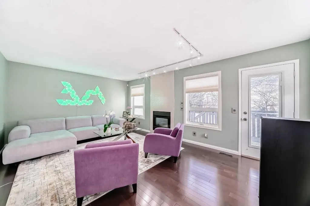 402 Citadel Heights NW Calgary AB T3G 4A1