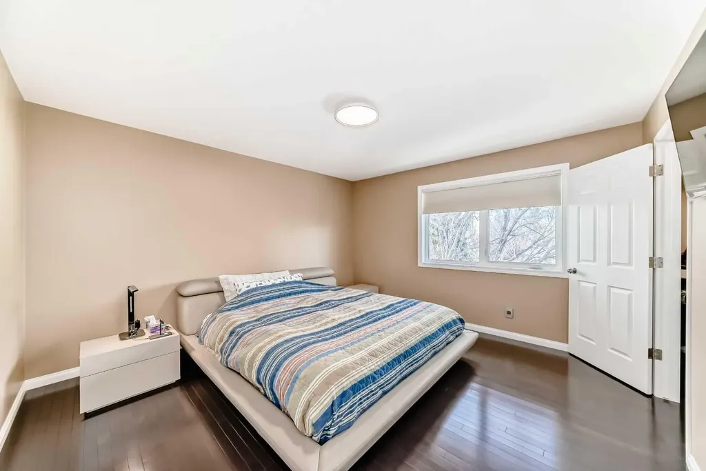 402 Citadel Heights NW Calgary AB T3G 4A1