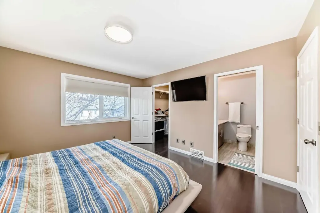 402 Citadel Heights NW Calgary AB T3G 4A1