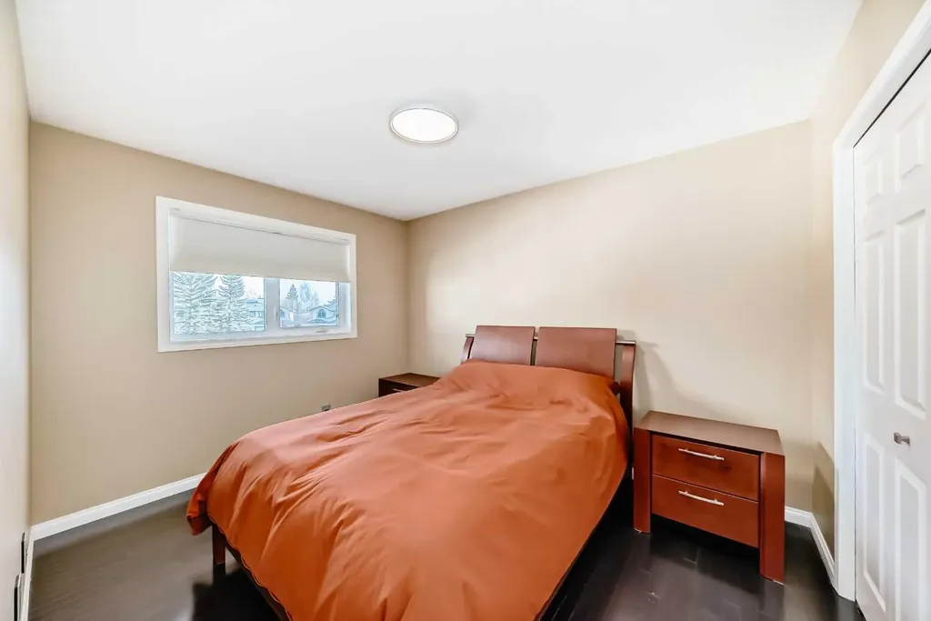 402 Citadel Heights NW Calgary AB T3G 4A1