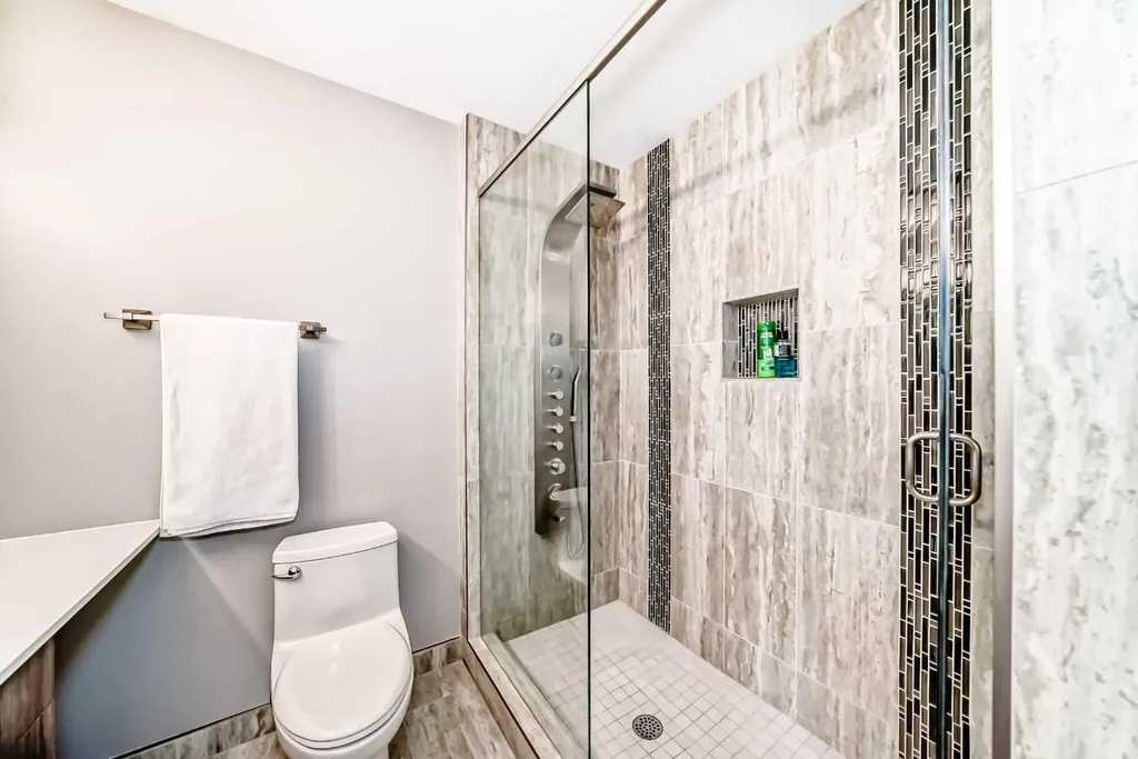 402 Citadel Heights NW Calgary AB T3G 4A1