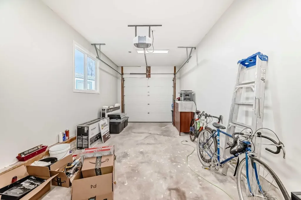 402 Citadel Heights NW Calgary AB T3G 4A1