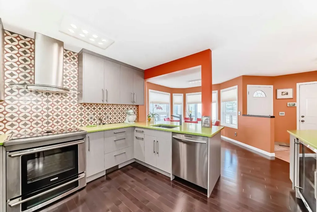 402 Citadel Heights NW Calgary AB T3G 4A1