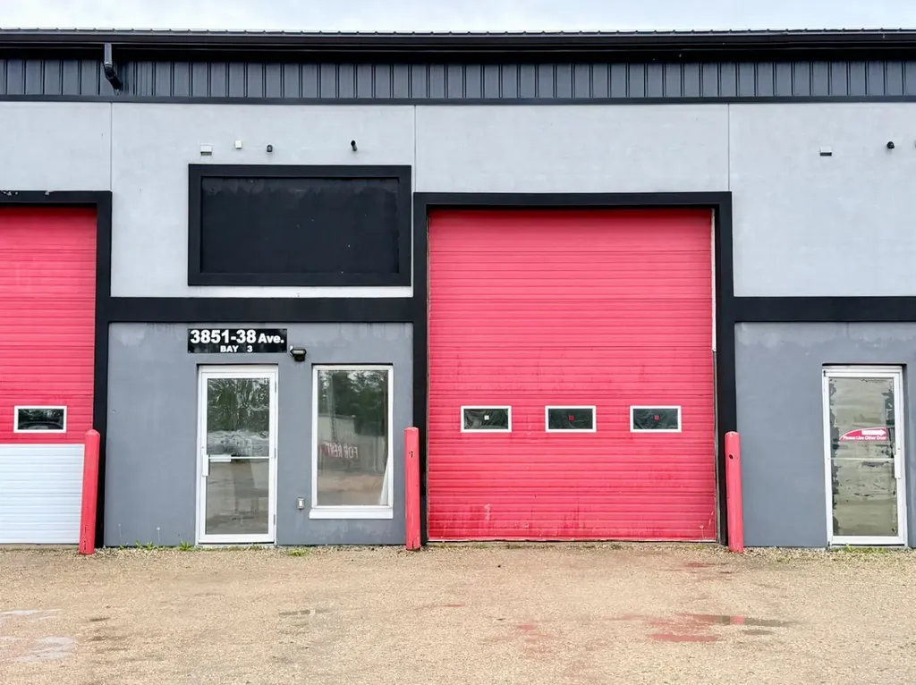 3851 38 Avenue Whitecourt AB T7S 0A2
