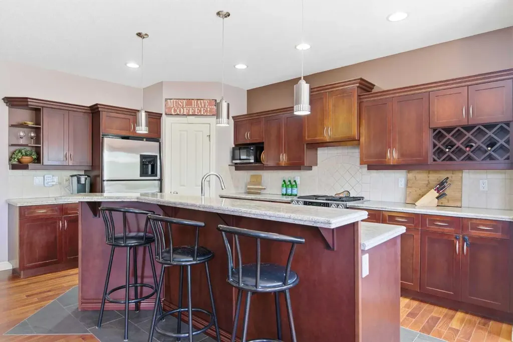 141 Panamount Green NW Calgary AB T3K 5R7