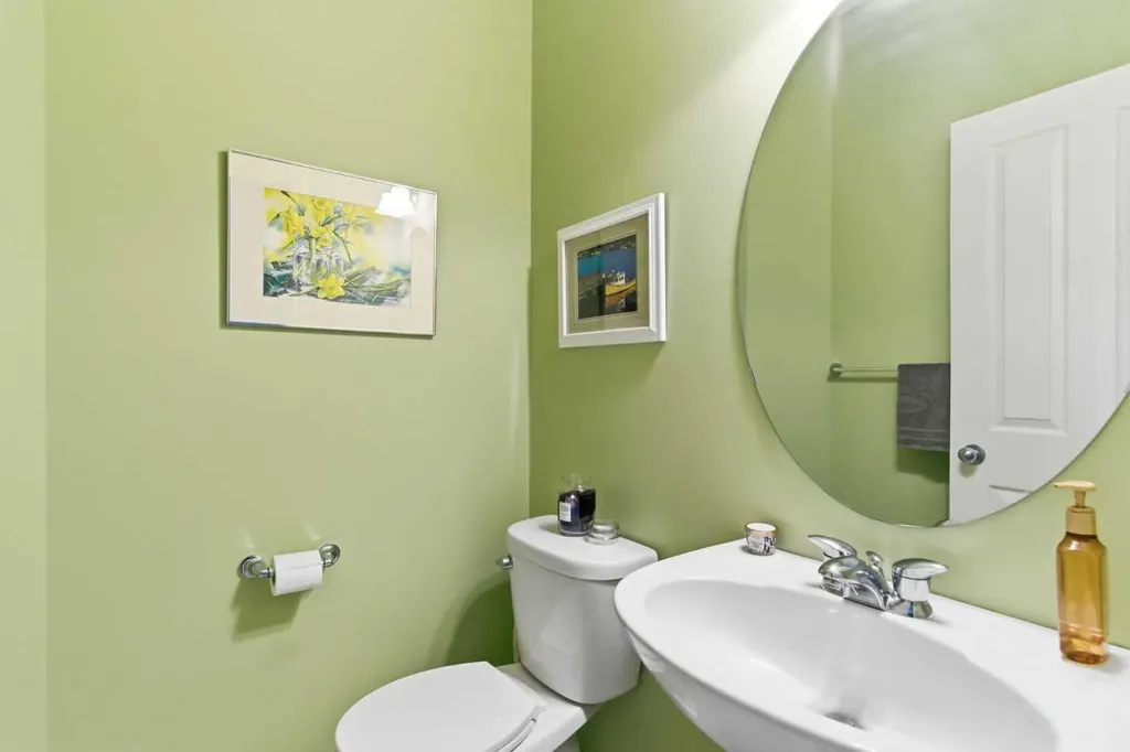141 Panamount Green NW Calgary AB T3K 5R7