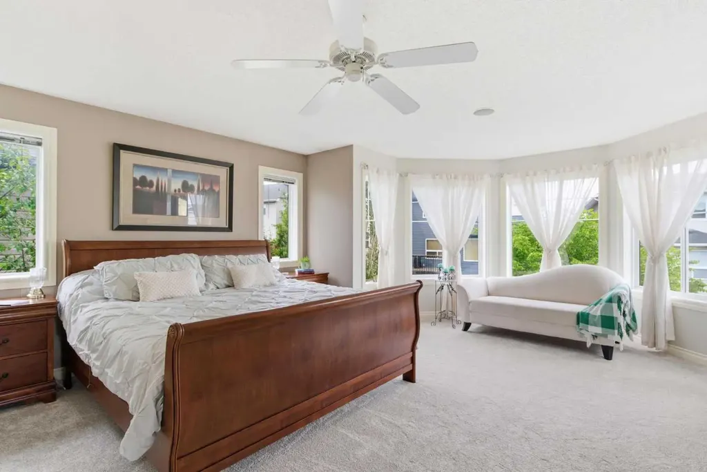 141 Panamount Green NW Calgary AB T3K 5R7