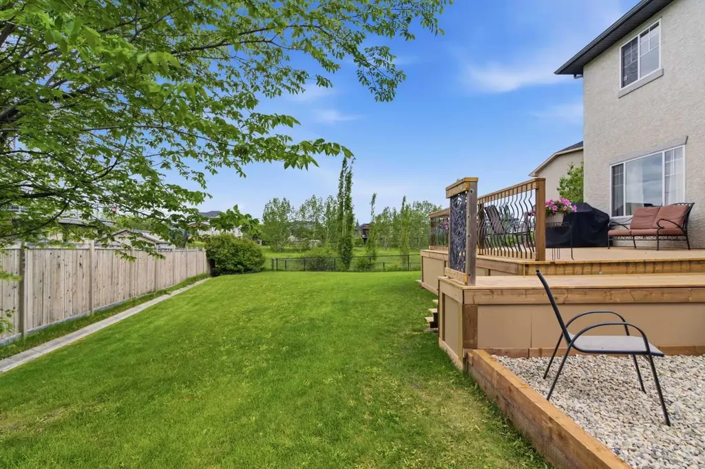 141 Panamount Green NW Calgary AB T3K 5R7