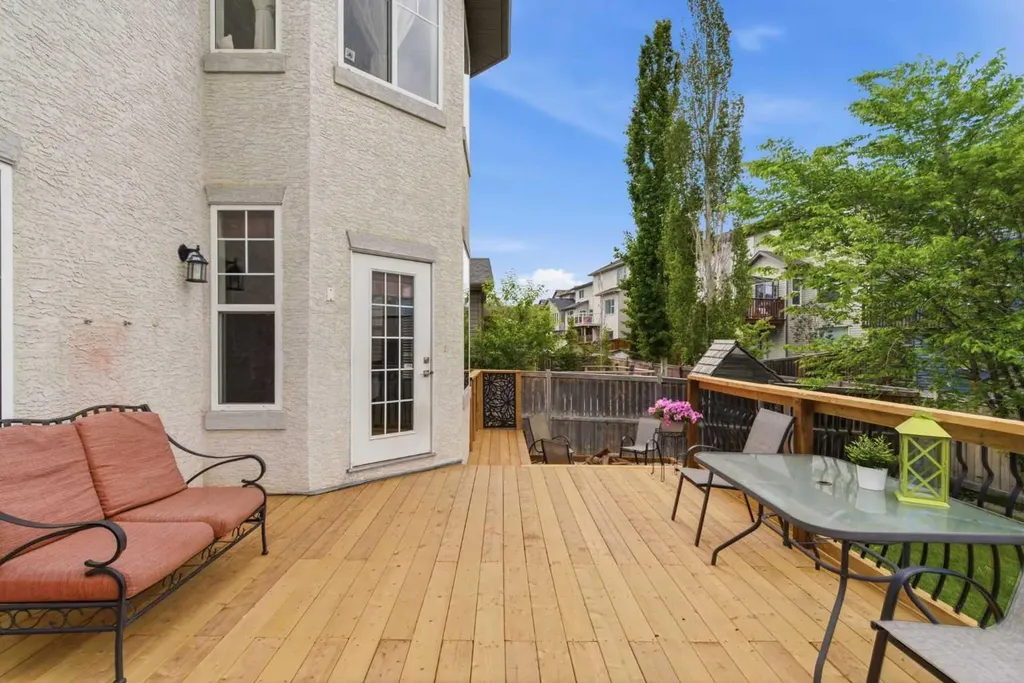 141 Panamount Green NW Calgary AB T3K 5R7