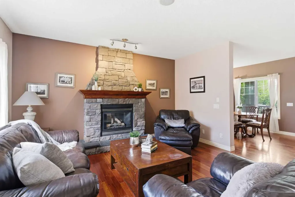 141 Panamount Green NW Calgary AB T3K 5R7