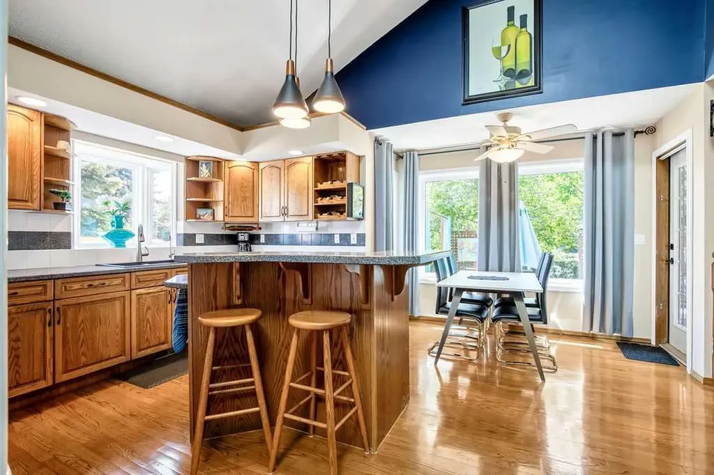 1399 Sunwood Road SE Calgary AB T2X 2L5