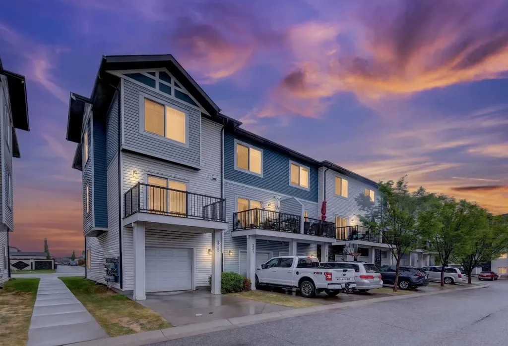 337 Taralake Way NE Calgary AB T3J 0R5