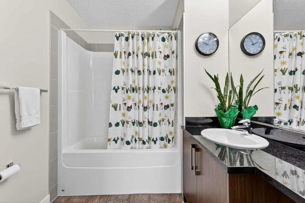 337 Taralake Way NE Calgary AB T3J 0R5