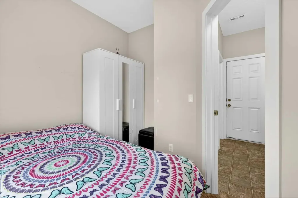 337 Taralake Way NE Calgary AB T3J 0R5
