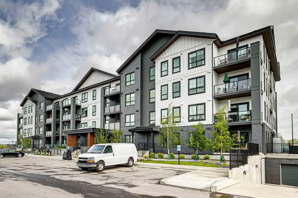 100 Banister Drive Okotoks AB T1S 5Y2