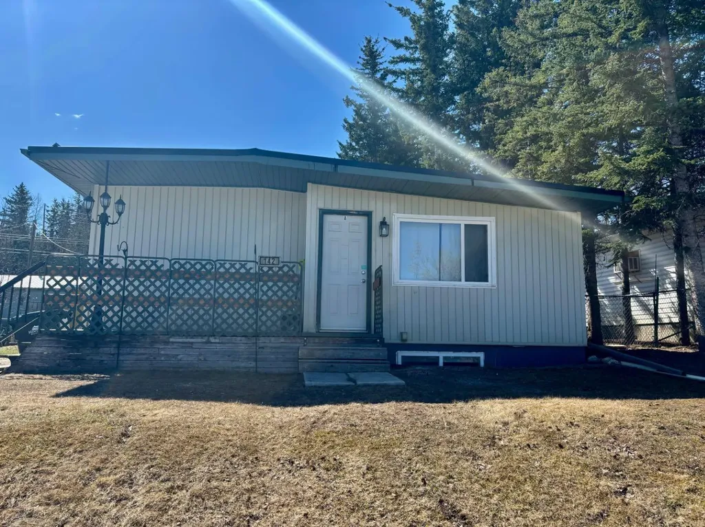 142 Meadow Drive Hinton AB T7V 1N7
