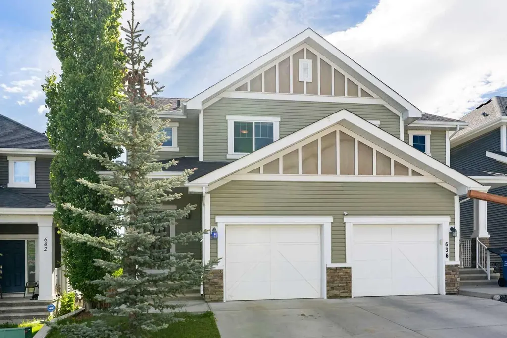 638 River Heights Crescent Cochrane AB T4C 0R9