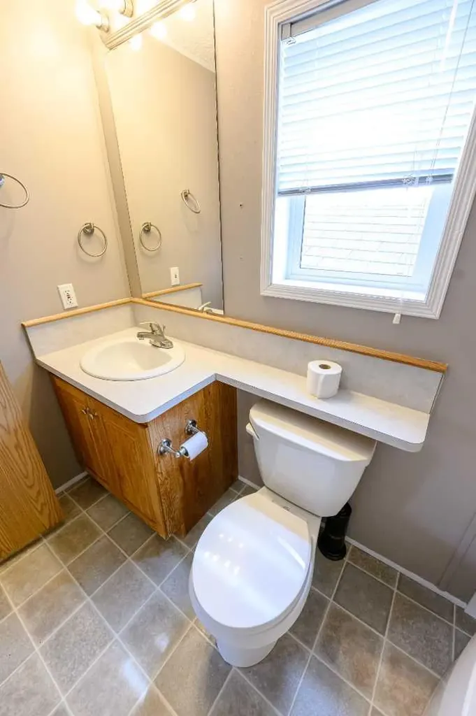 8829 90 Avenue Grande Prairie AB t8x0g1