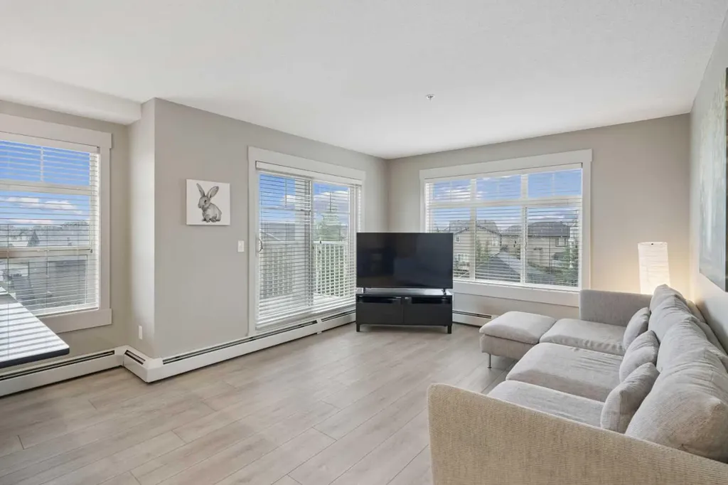 155 Skyview Ranch Way NE Calgary AB T3N 0L6